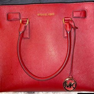 Michael kors putse